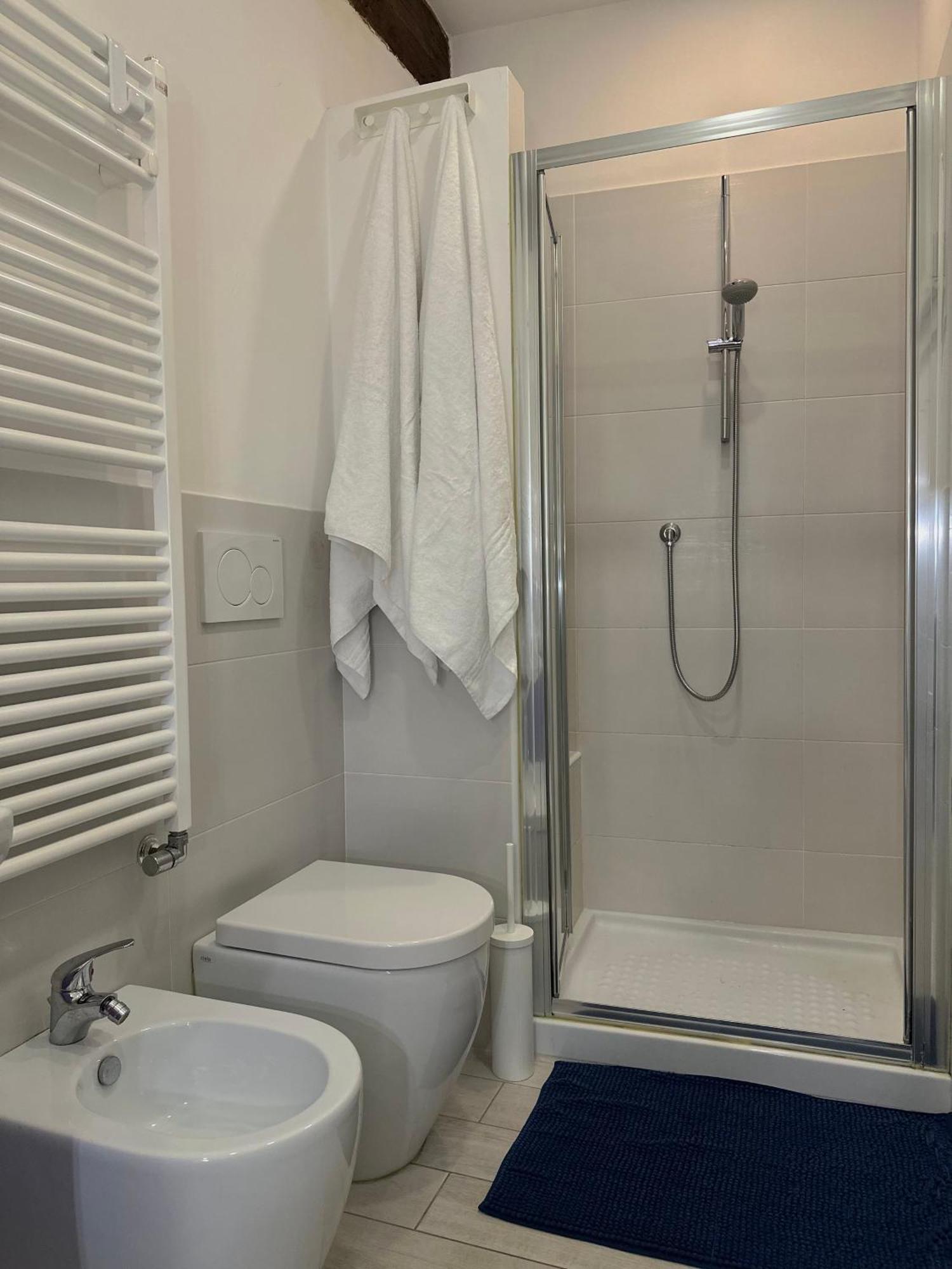 Fondazza Boutique Apartment โบโลญญา ภายนอก รูปภาพ